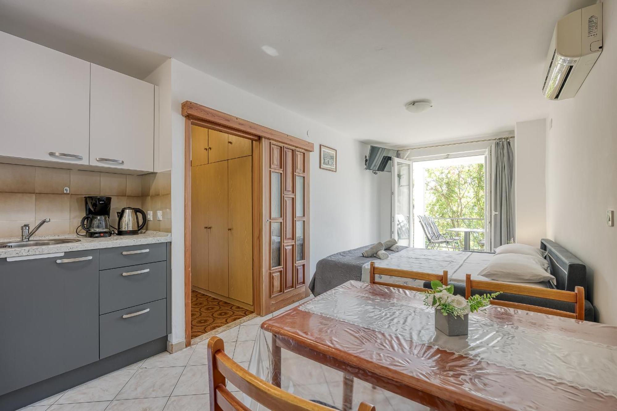 Apartments Orbanic 로비니 외부 사진