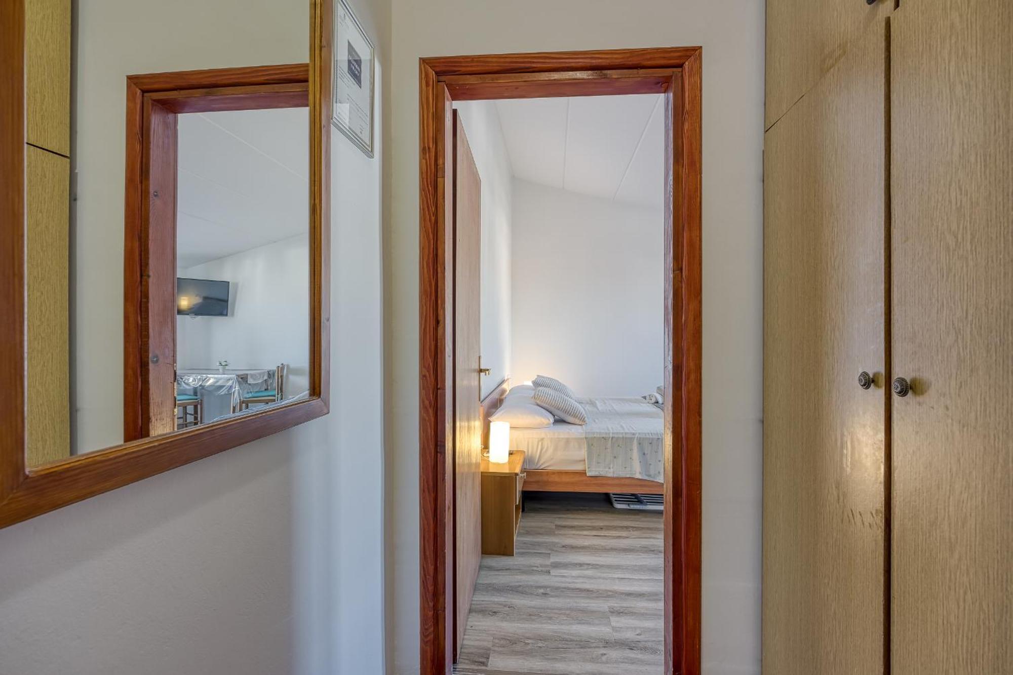 Apartments Orbanic 로비니 외부 사진