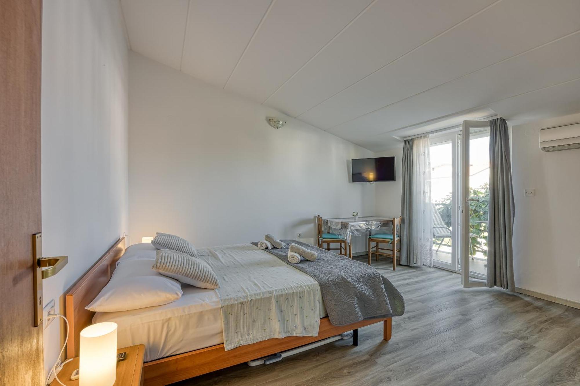 Apartments Orbanic 로비니 외부 사진